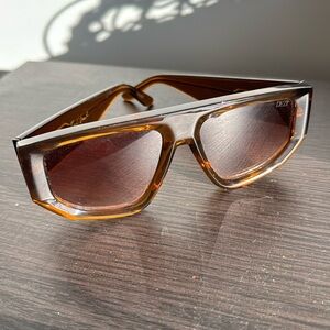 Dezi Backtrack Sunnies